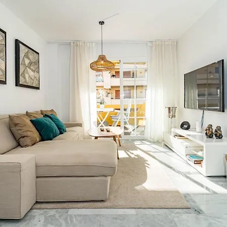 Side Family With 3 Spacious Bedrooms In San Pedro Appartement