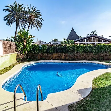 Side Family With 3 Spacious Bedrooms In San Pedro Appartement